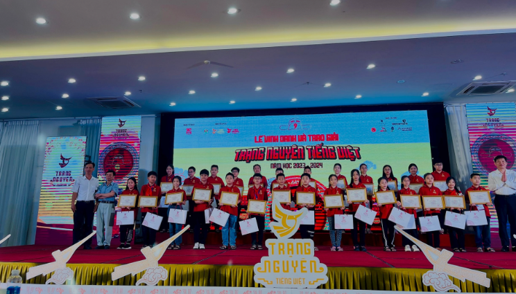 359 học sinh tiểu học được vinh danh tại cuộc thi Trạng nguyên Tiếng Việt